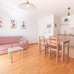 *Disneyland-Paris* 5 Personnes, Parking, Wifi Apartment Montevrain Exterior photo