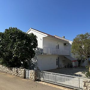 Apartments With A Parking Space Novalja, Pag - 22963 Exterior photo