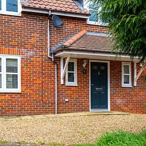 Large Detached Cambridgeshire Countryside Home Wilburton Exterior photo