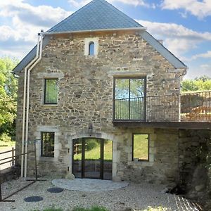 Maison Charmante Avec Vue Sur La Montagne A Castelnau De Mandailles Barbecue Villa Exterior photo