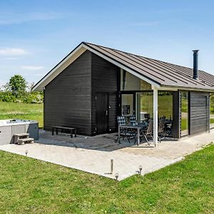 Amazing Home In Grenaa With Wifi Brondstrup Exterior photo