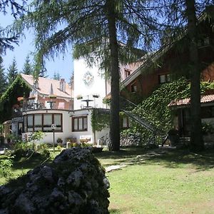 Lh Albergo Il Paradiso Pescasseroli Exterior photo