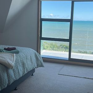 Absolute Beachfront Luxury Accommodation Paraparaumu Exterior photo