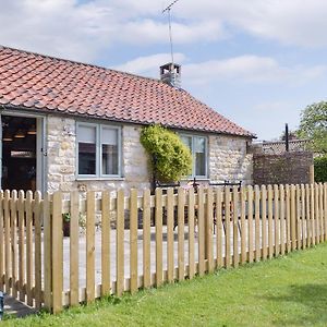 Ash Garth Cottage Kirby Misperton Exterior photo