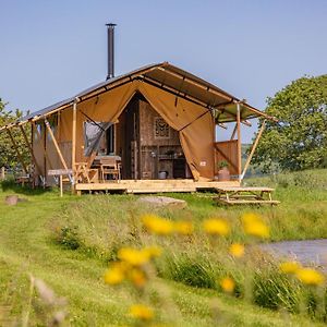 Under The Oak Glamping Hotel Caerphilly Exterior photo