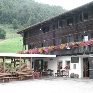 Albergo Riglarhaus Sauris Exterior photo