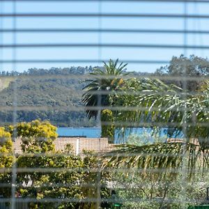 Coastal Escape: Spacious 3-Story Beachside Home Batemans Bay Exterior photo