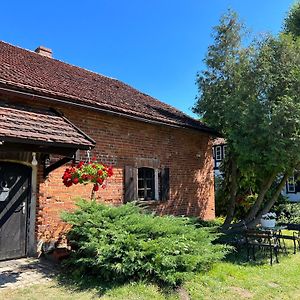 Lakeside Granary Apartment: 19th-Century Charm with Park Access Szteklin Exterior photo