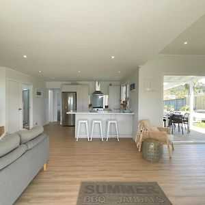 Oneroa Hillcrest - Stay Waiheke Blackpool Exterior photo