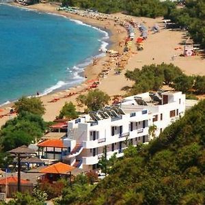 Bay Watch Aparthotel Karpathos Town  Exterior photo