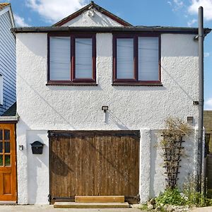 Angies Beachside House Villa Brightlingsea Exterior photo