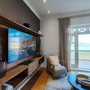 Surfers Corner Luxury Penthouse Apartment Muizenberg Exterior photo