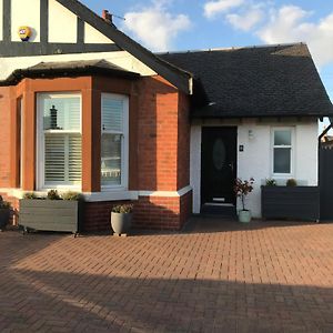 Caerlaverock Cottage Prestwick Exterior photo