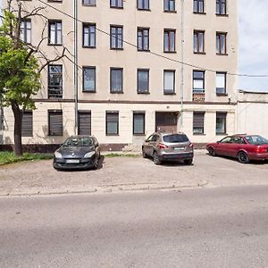 Plocka Comfortable & Modern Apartment Lodz By Renters Exterior photo