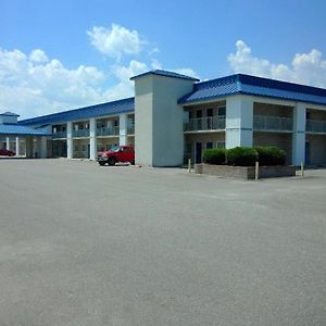 Americas Best Value Inn Kinston Exterior photo