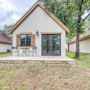 Messina Hof Hill Country Villa Blumenthal Exterior photo