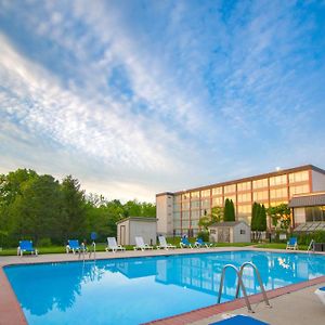 Chester Hotel And Conference Center Exton Exterior photo