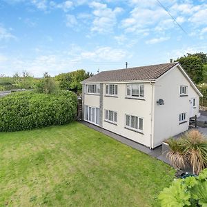 The Lodge Helston Exterior photo