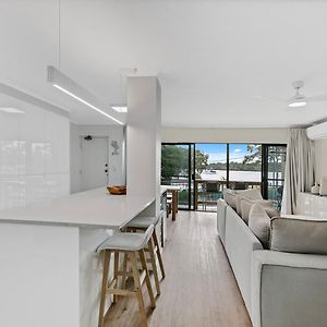 Renovated 3 Bedrooms With Stunning Views And Pool Maroochydore Exterior photo