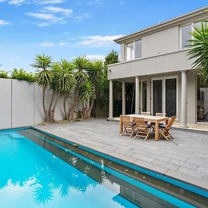 Classic Luxurious Family Home In Brighton With Pool Melbourne Exterior photo