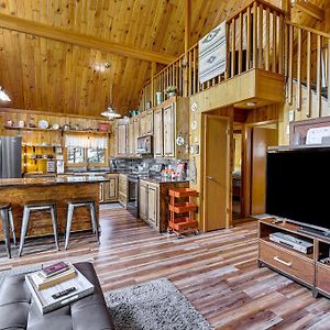 Modern Black Hills Cabin With Loft And Wraparound Deck Rapid City Exterior photo