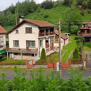 Samostoyatelna Kesta Za Gosti Rilski Ket Madjare Hotel Madzhare Exterior photo