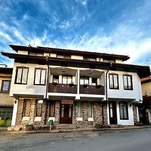 Torlacite Hotel Chiprovtsi Exterior photo