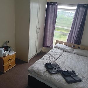 Room For Rent In Waterford City Exterior photo