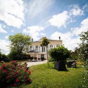 Chateau Papounan Bed & Breakfast Saint-Estephe  Exterior photo