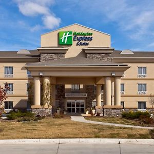 Holiday Inn Express Newton, An Ihg Hotel Exterior photo