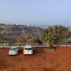 Gems Villa - House At The Cliff With Magical View Mahabaleshwar Room photo