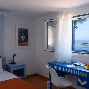 Blue Marina Sea View & Private Beach Apartment In Sivota Exterior photo