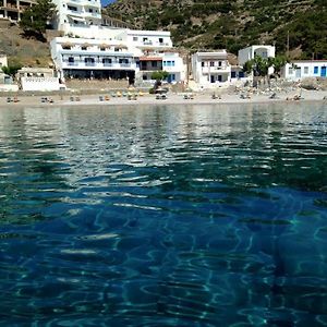 To Votsalo-Beach Side Studios & Taverna Karpathos Town  Exterior photo