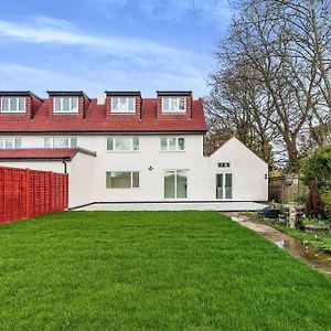 2 Orchard Farm Cottages, Sleeps 10, Large Garden East Grinstead Exterior photo