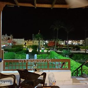 شاليه ارضي تاني صف شايف بحيره و بحر El Alamein Exterior photo