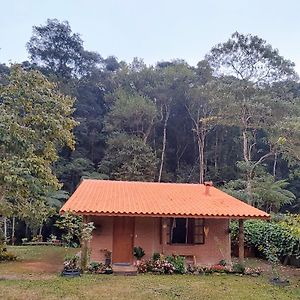 Chale Vale Das Flores - Visconde De Maua Rj Villa Exterior photo