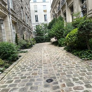 Paris Centre Exclusif Avec Jardin Apartment Exterior photo