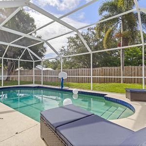 Sunny Days-Family Friendly Private Heated Pool Villa Sarasota Exterior photo