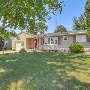 Peaceful Waterloo Home With Furnished Deck! Exterior photo