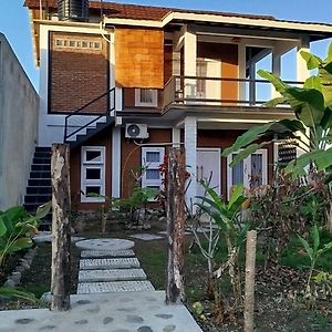 Arista Homestay Tetebatu Exterior photo