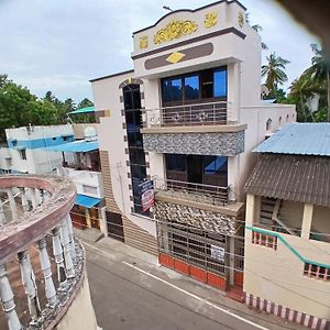 Marudha Temple View Thiruvidaimaruthur Thiruvidaimarudur Exterior photo