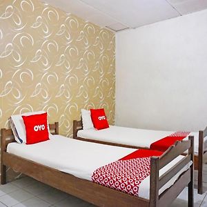 Oyo 91244 Hotel Lembah Nyiur Puncak Exterior photo