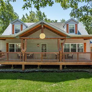 New Listing Special Dog-Friendly 6-Acre Home, Game Room, Deck, W/D, Dells 10Min Lyndon Station Exterior photo
