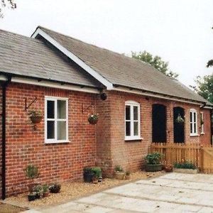 Sam'S Stable Villa Bungay Exterior photo