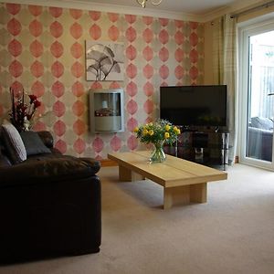 Portland Mews - 3 Bed Holiday Home By Premier Serviced Accommodation Leek Exterior photo