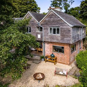 St Marys Villa Little Petherick Exterior photo