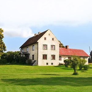 Beautifully Renovated Country Estate From 1700S Ljugarn Exterior photo