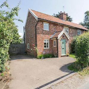 Shoemakers Cottage, Friston Exterior photo