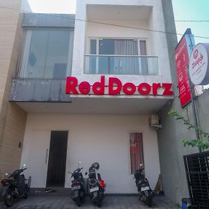 Reddoorz Syariah Near Simpang Lima Semarang Hotel Jomblang Exterior photo