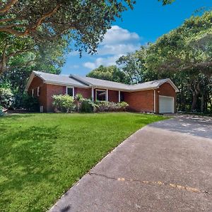 Beach And Boat Villa Pine Knoll Shores Exterior photo